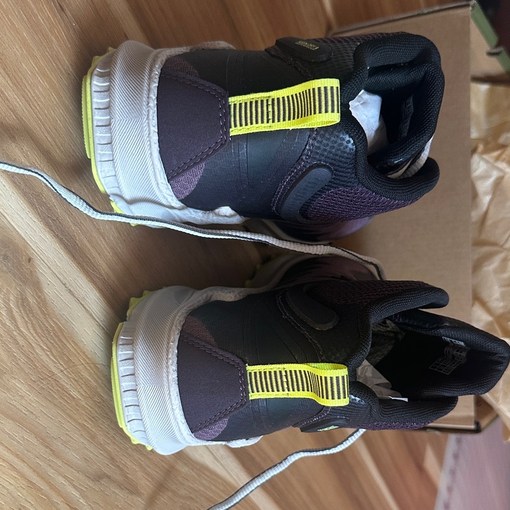 Keen Black and Purple Hiking Shoes with Neon Accents - Picture 5 of 7